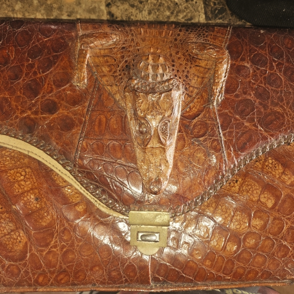 Genuine Alligator Purss